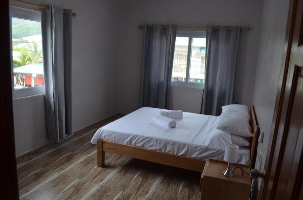 140m2 4 slaapkamer, 4 privé badkamer Appartement in Mahé eiland Anse Royale Buitenkant foto
