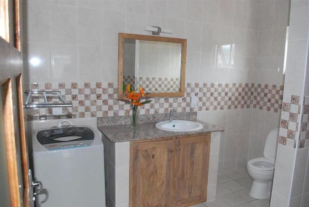 140m2 4 slaapkamer, 4 privé badkamer Appartement in Mahé eiland Anse Royale Buitenkant foto